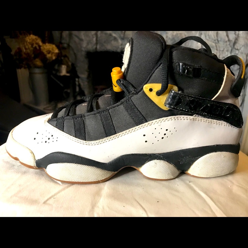 NIKE AIR JORDANS BLACK WHITE GOLD YOUTH  SIZE 7